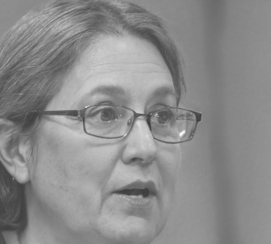 Retrato profesional de Esperanza Villalobos